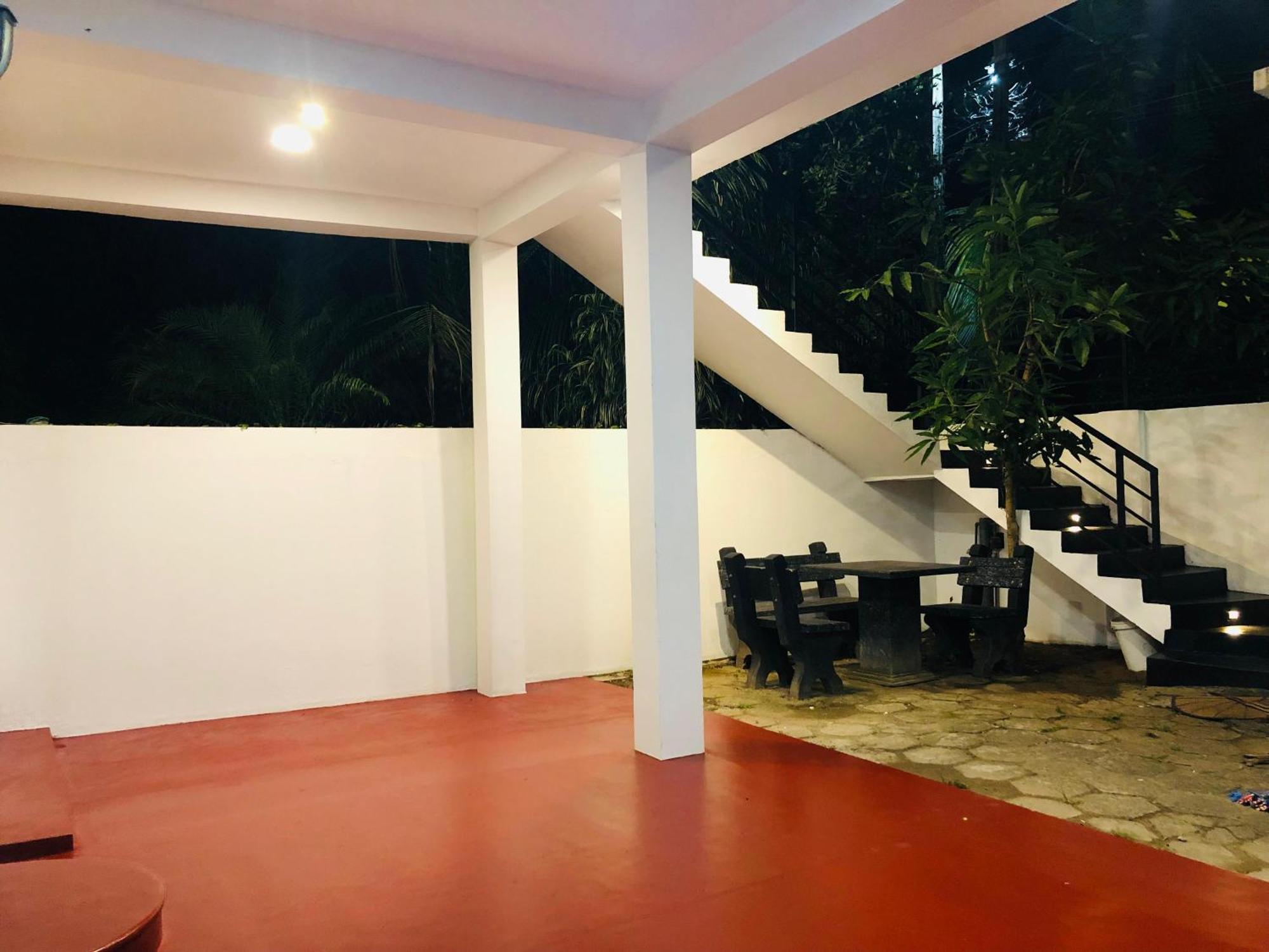Zoe Tour And Care Villa *