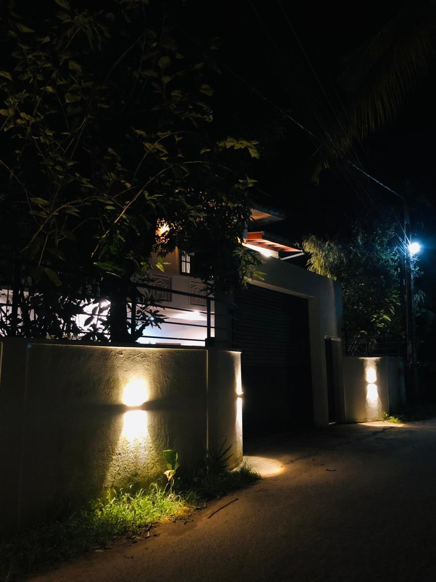 Zoe Tour And Care Villa Weligama