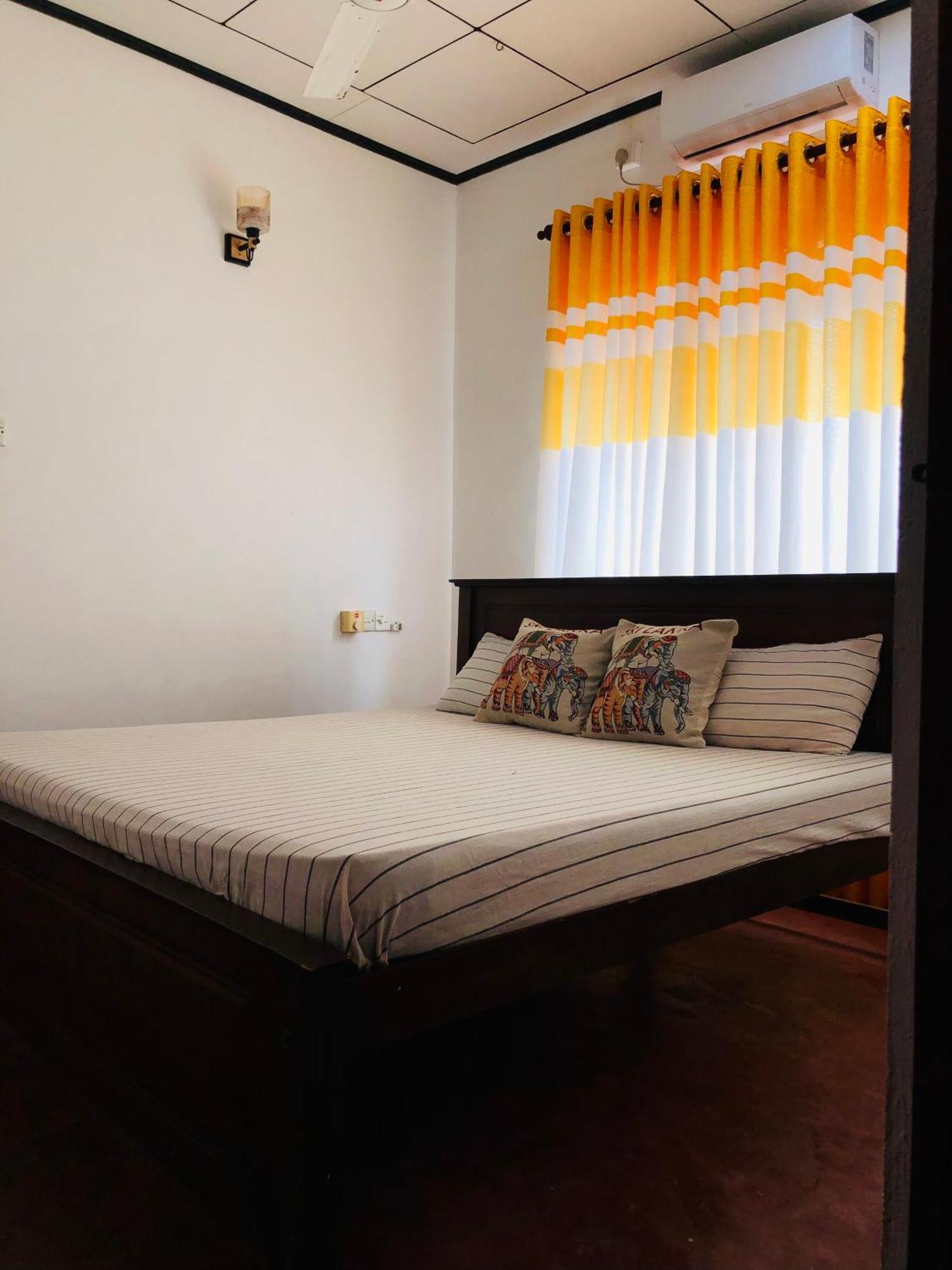 Zoe Tour And Care Villa Weligama